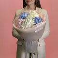 Букет из 5 гортензий микс (Колумбия)